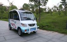 细数老年代步车的四宗罪！为何这样的重大交通隐患还能允许上路？