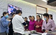 退休后的老年生活能有多精彩？看这里的“夕阳”分外红