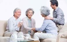 “银发经济”迎来巨大空间，哪些行业将明显受益？