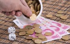 江苏天鼎：中年失业借钱炒股，亏损70%