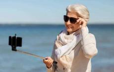 银发网红出圈记_一条短视频获赞56万,直播带货金额上百万