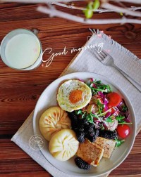 三餐简单不重样，吃当季食物，人到中老年过低配生活更舒坦