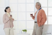 不服老不行？老年人会面临6种衰老变化，该如何应对？本文说清