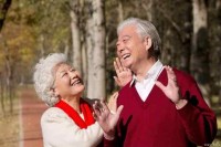 老年人“夫妻生活”，几天一次好？保持恰当，能有这3个好处