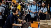 外媒：受疫情冲击，香港贫困老人人数创12年来新高