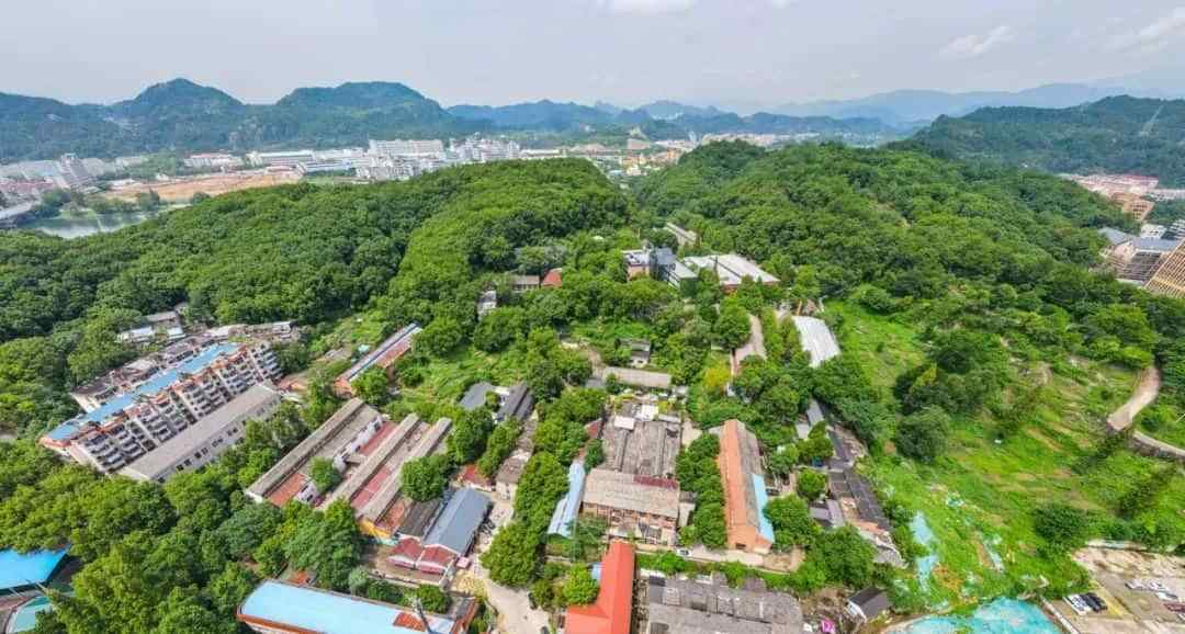 浙江退休者的天堂，医疗设施非常发达，拥有56个医院非常适合养老